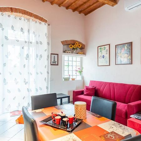 Piazza Sforzini Cozy Apartment Near The Sea! Livorno Kültér fotó